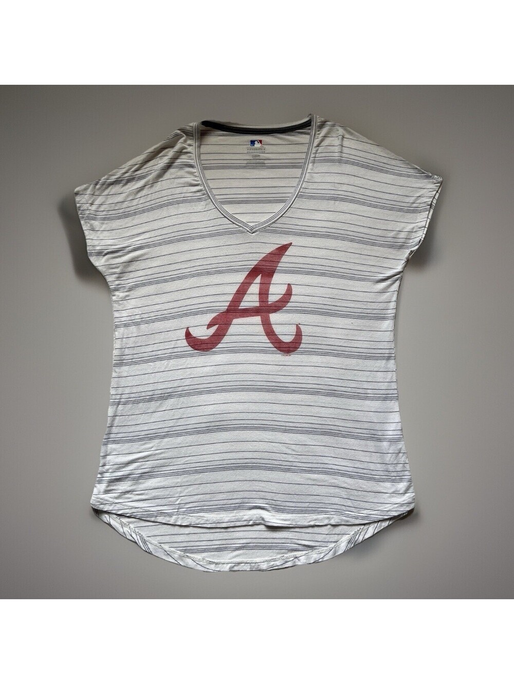 Atlanta Braves MLB Women's V-Neck Tee S Baseball Genuine Merchandise